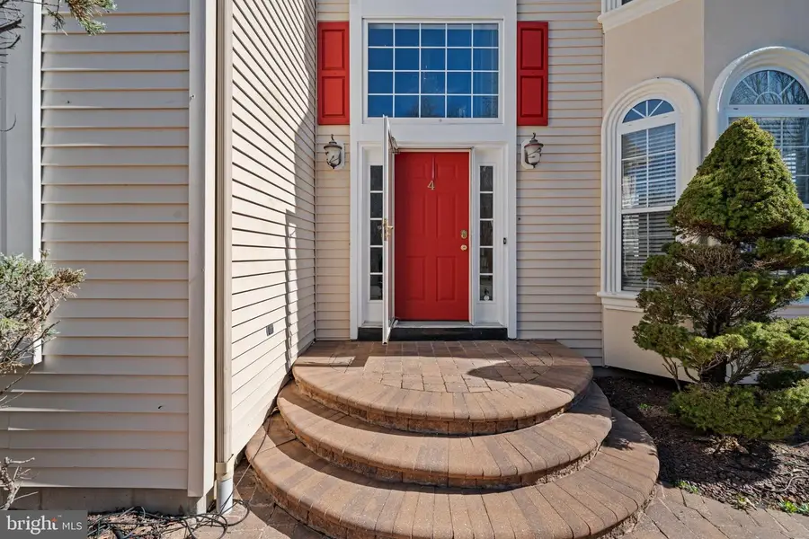 4 Bernadette Circle, Monmouth Junction, NJ 08852 - #2