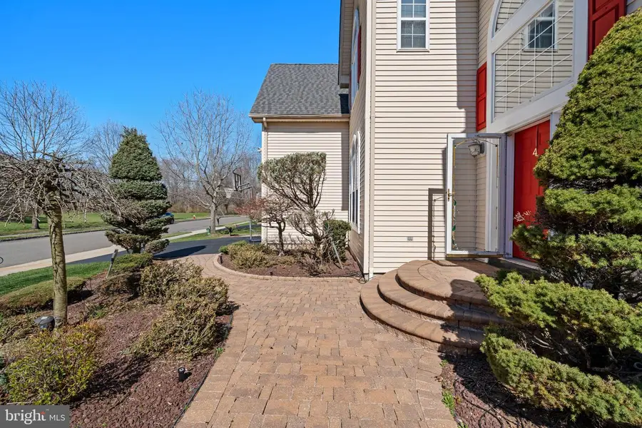 4 Bernadette Circle, Monmouth Junction, NJ 08852 - #3