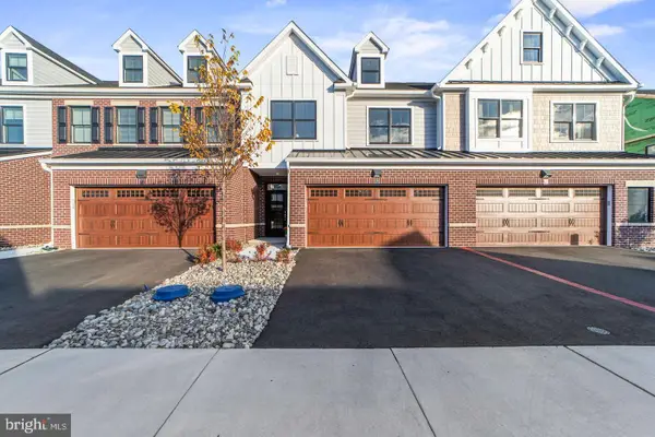 62 Riverwalk, PLAINSBORO, NJ 08536