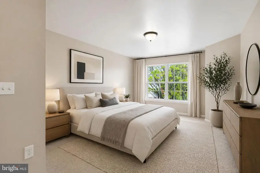 270 Pinelli Dr, Piscataway, NJ 08854 - #3