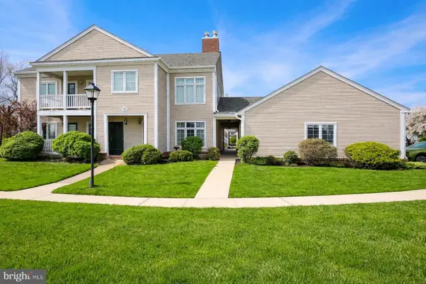 1-h Rutland Ln, MONROE TOWNSHIP, NJ 08831