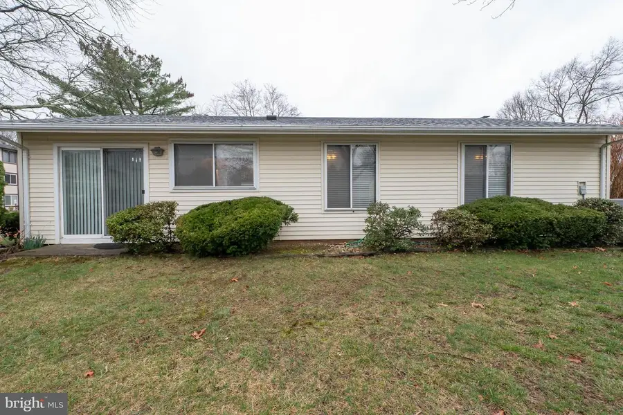 264-b Crosse Dr, Monroe, NJ 08831 - #2