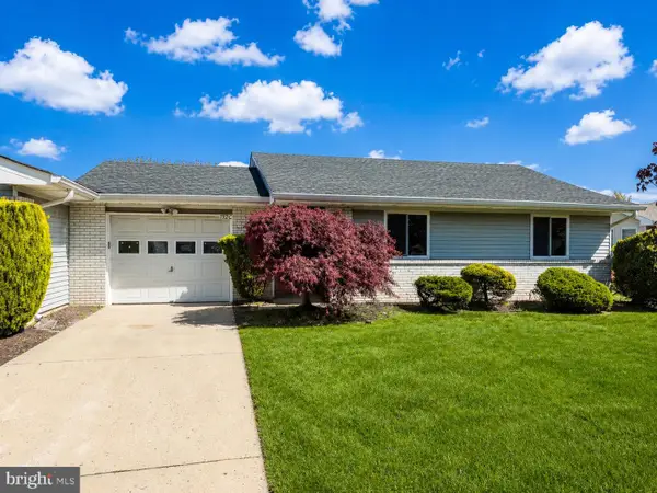 732-c Ralston Plz, MONROE TOWNSHIP, NJ 08831