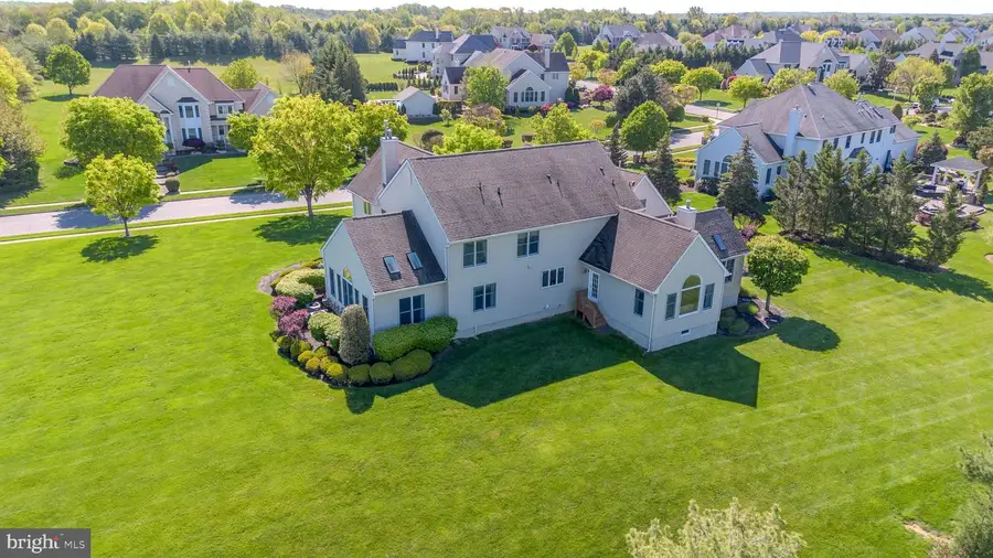 2 Linwood Dr, Monroe, NJ 08831 - #2
