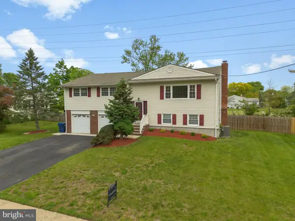 1305 Carlisle Rd, NORTH BRUNSWICK, NJ 08902