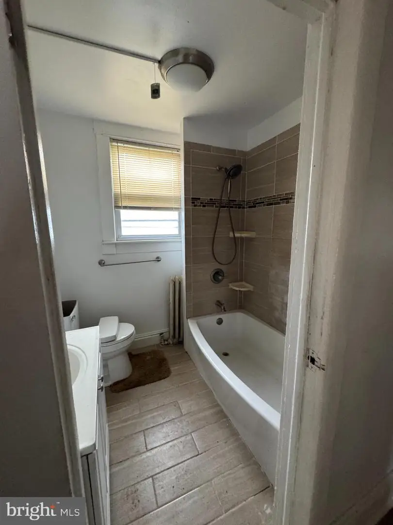 181 Redmond St, New Brunswick, NJ 08901 - #3