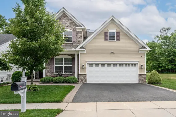 44 Hardwick Drive, KENDALL PARK, NJ 08824
