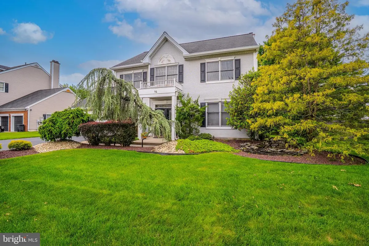 94 Providence Blvd, Kendall Park, NJ 08824 - #1