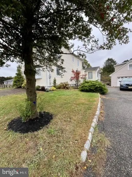 5 Wyckoffs Mills Applegarth, Monroe, NJ 08831 - #2