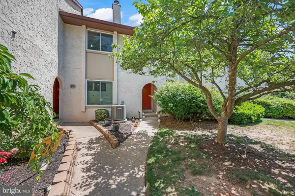 81 Thoreau Drive, PLAINSBORO, NJ 08536