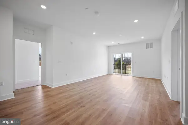 29305 Radford Ct, MONROE TOWNSHIP, NJ 08831