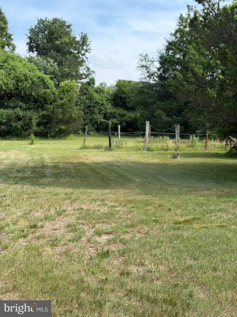 85 Pergola Ave, Monroe, NJ 08831 - #2