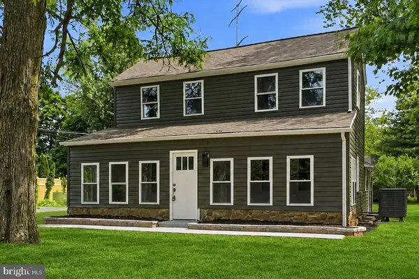 281 Friendship Road, CRANBURY, NJ 08512