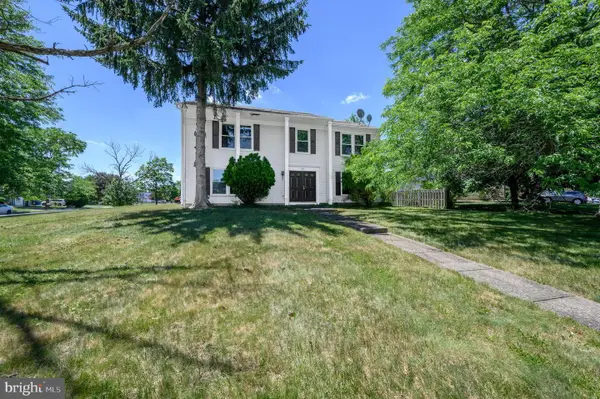 23 Gulick Lane, PLAINSBORO, NJ 08536