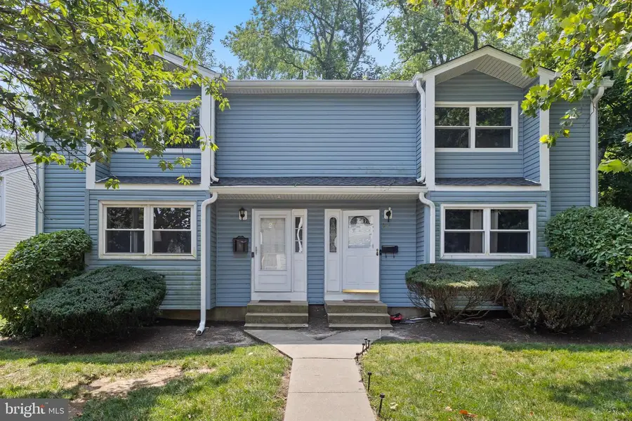 27 Davids Ct, Dayton, NJ 08810 - #2