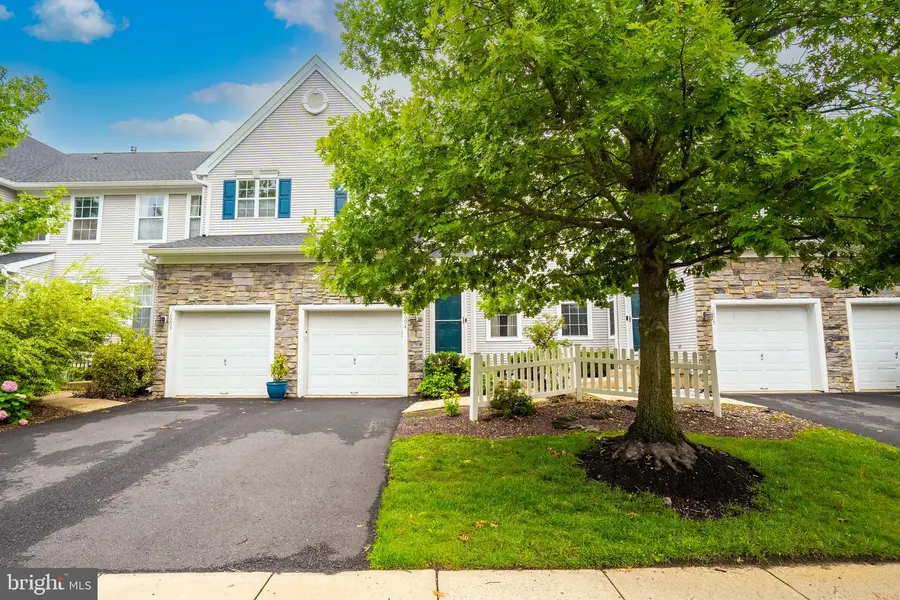 1604 Yarrow Cir, Dayton, NJ 08810 - #2