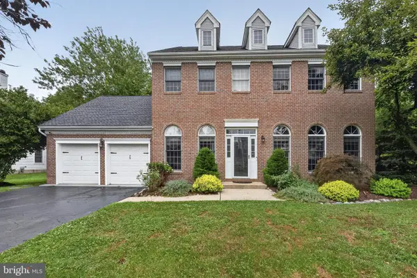 11 Tree Farm, MONMOUTH JUNCTION, NJ 08852
