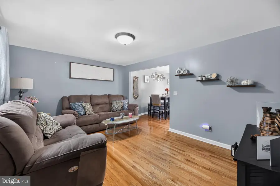 144 Newman St, Metuchen, NJ 08840 - #2