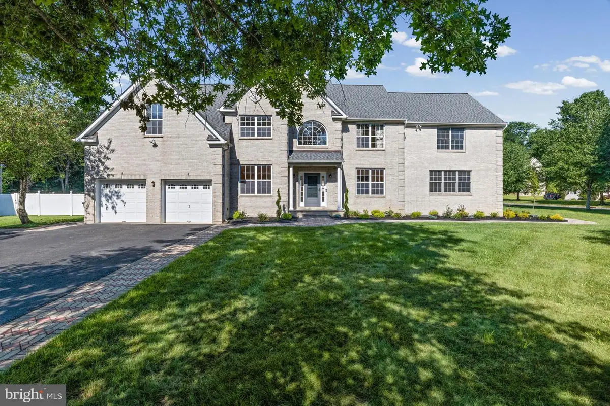 5 Bard Dr, Monroe, NJ 08831 - #1