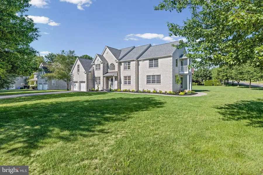 5 Bard Dr, Monroe, NJ 08831 - #2