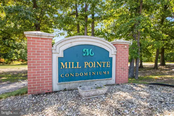 304 College Dr, EDISON, NJ 08817