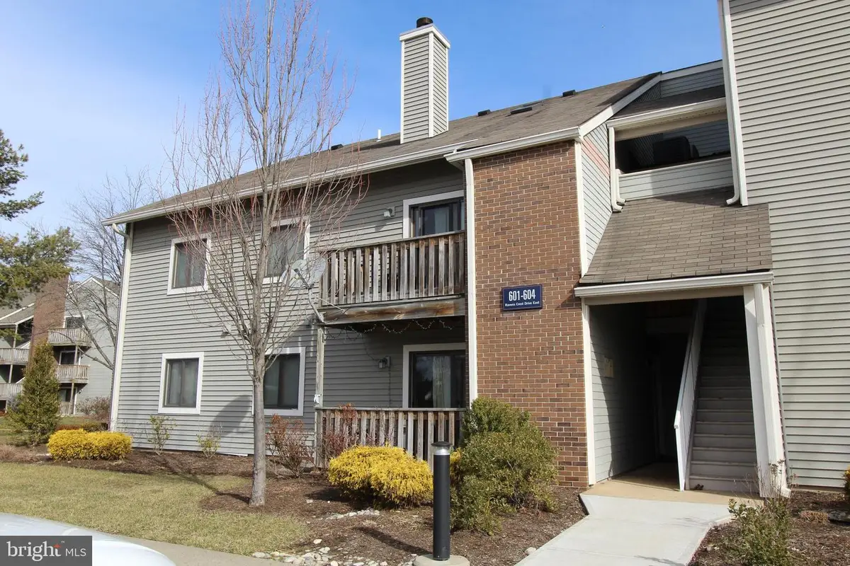 604 Ravens Crest Dr, Plainsboro, NJ 08536 - #1