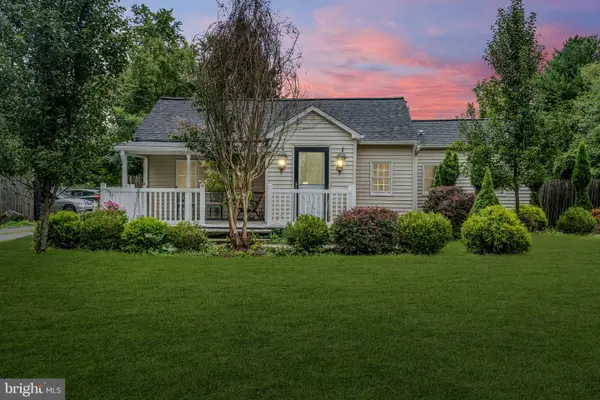 247 Friendship Rd, CRANBURY, NJ 08512