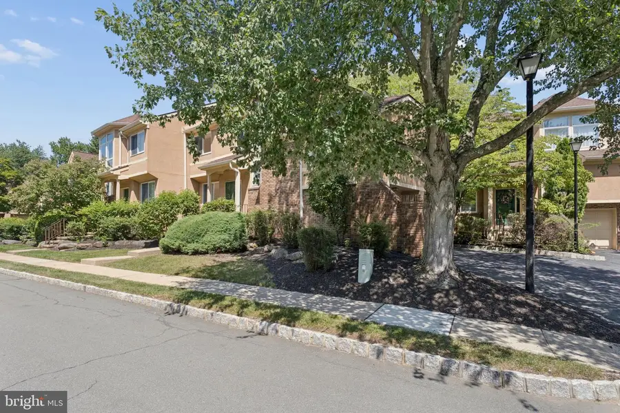 41 Kingsland Cir, Monmouth Junction, NJ 08852 - #2