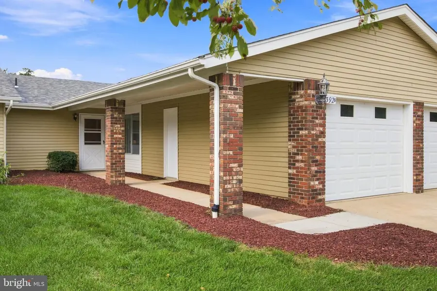 392-b Hystrix Plz, Monroe, NJ 08831 - #2