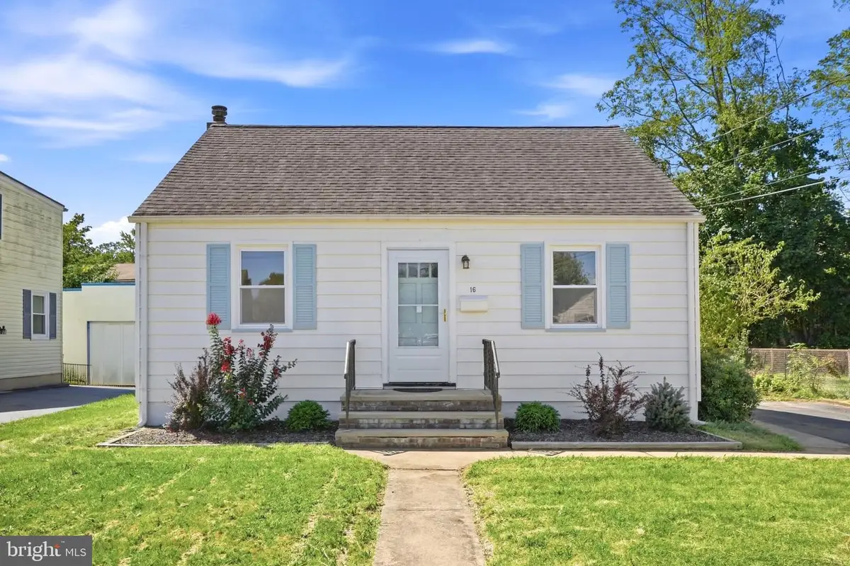 16 Eisenhower Ave, Spotswood, NJ 08884 - #1