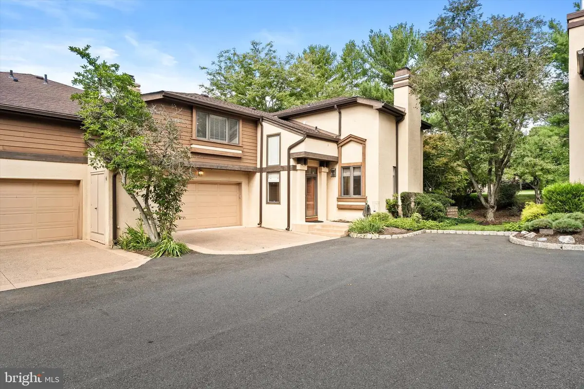 426 Sayre Dr, Plainsboro, NJ 08540 - #1