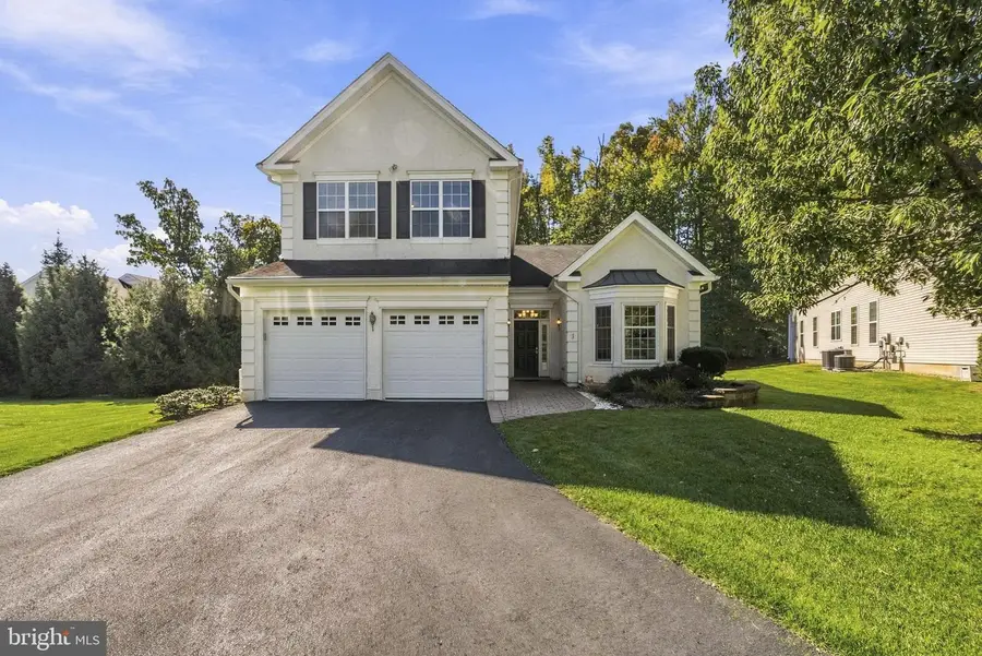 5 Ascot Ct, Kendall Park, NJ 08824 - #2