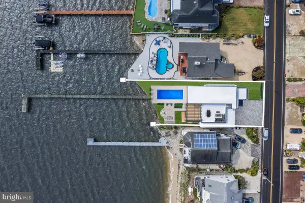 1262 Jennifer Ln, MANAHAWKIN, NJ 08050