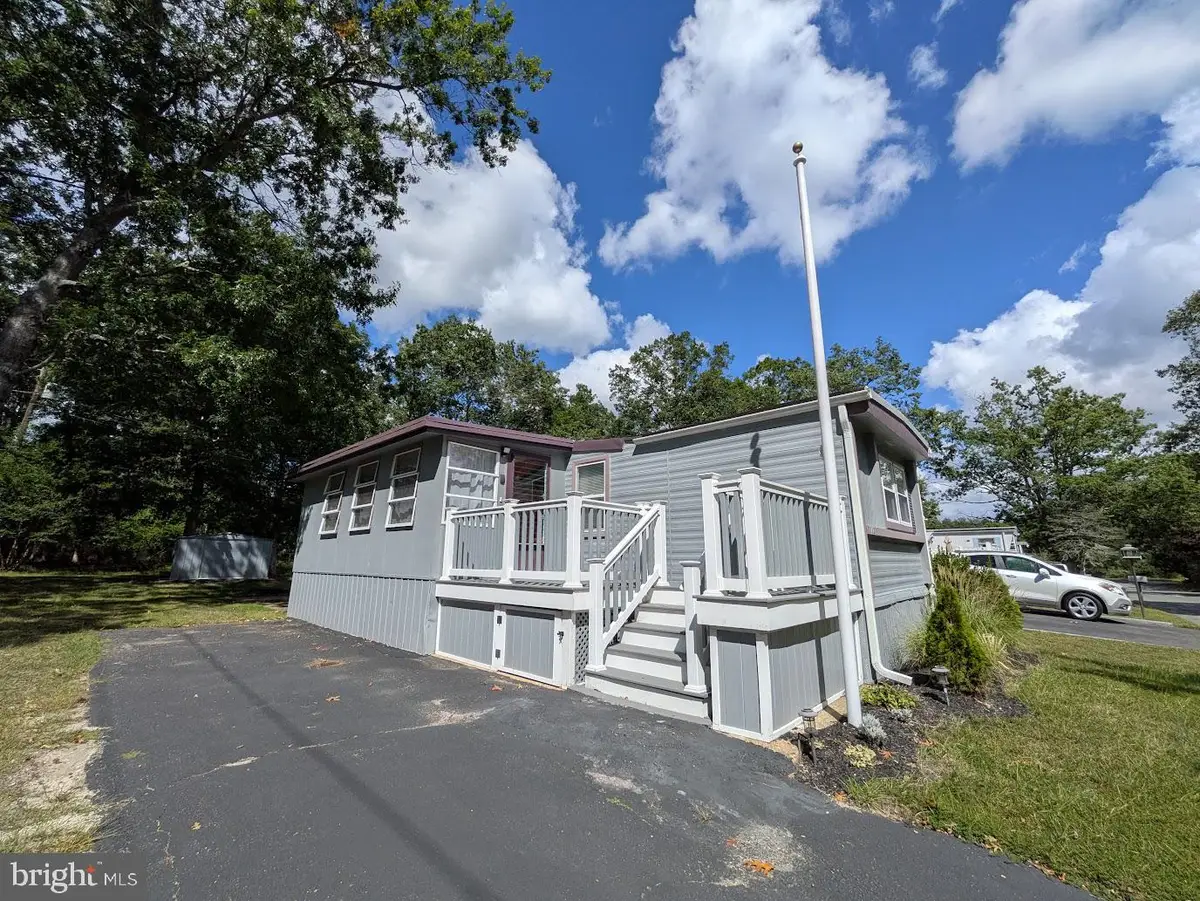 112 Chestnut Dr, Barnegat, NJ 08005 - Image #1