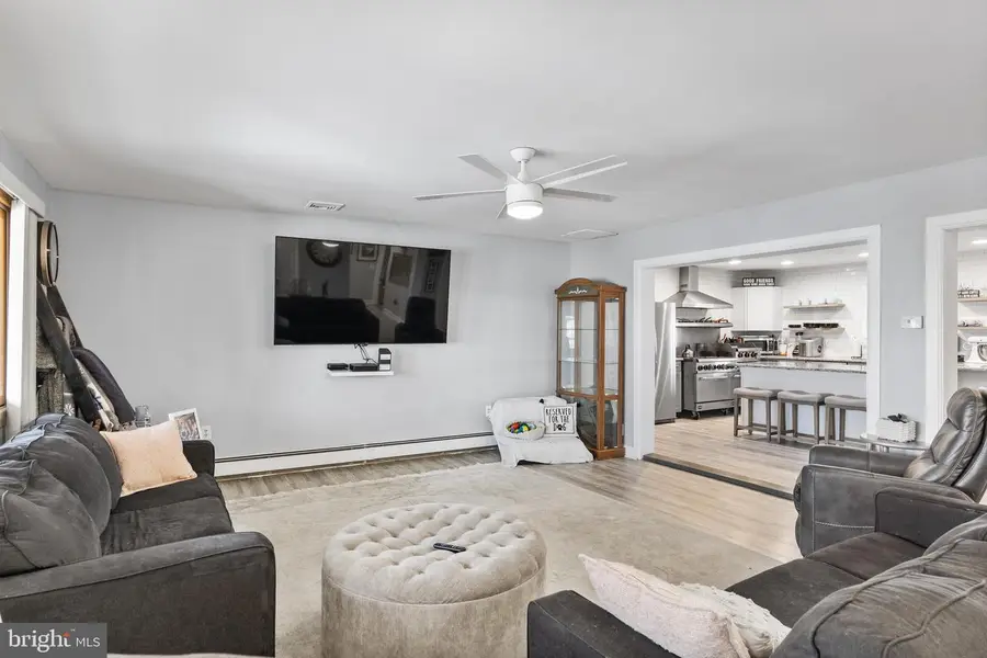 8 N Captains Dr, Tuckerton, NJ 08087 - Image #3