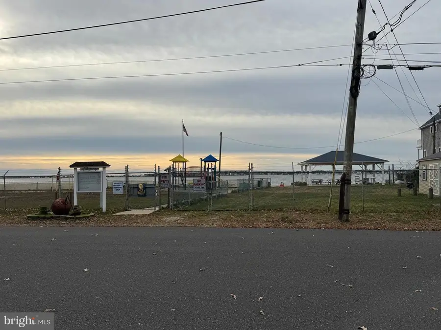 209 Bash Rd, Toms River, NJ 08753 - Image #2