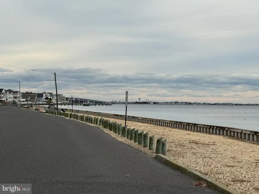 209 Bash Rd, Toms River, NJ 08753 - Image #3