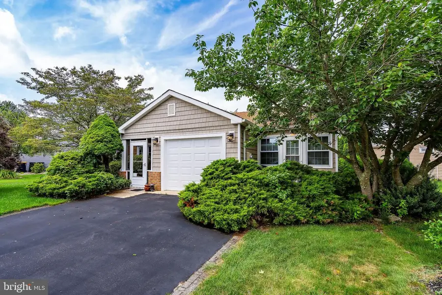 32 Saint Paul Pl, Manchester Township, NJ 08759 - Image #2