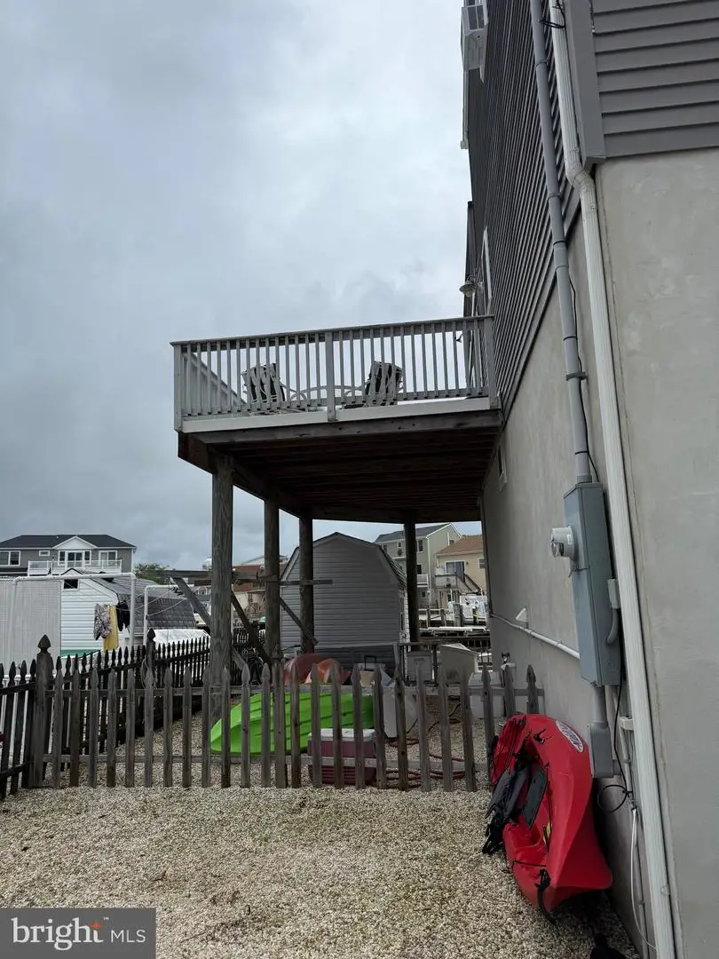 27 Robert Dr, Manahawkin, NJ 08050 - Image #2