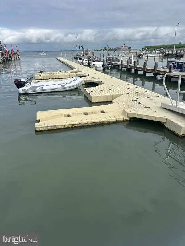 100 N. West Ave Nw, BEACH HAVEN, NJ 08008