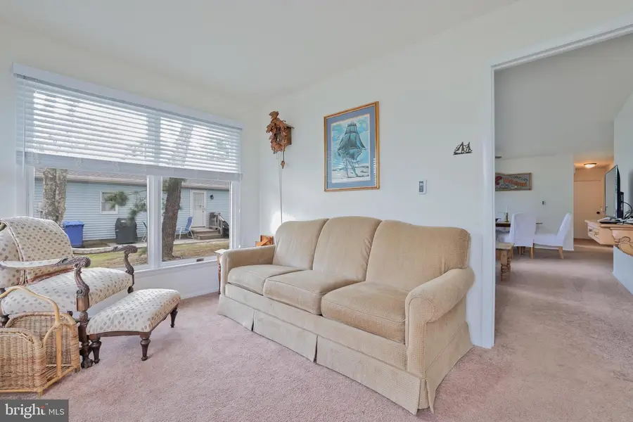 14-a Magnolia Rd, Manahawkin, NJ 08050 - Image #2