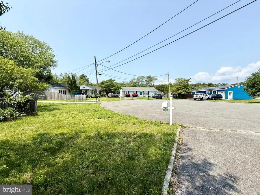 2 Gull Ct, Forked River, NJ 08731 - Image #3