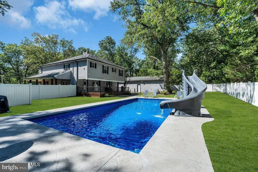 225 W Bird Village Rd, Jackson, NJ 08527 - Image #2