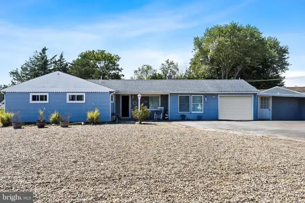 14 Hawkins Way, WARETOWN, NJ 08758