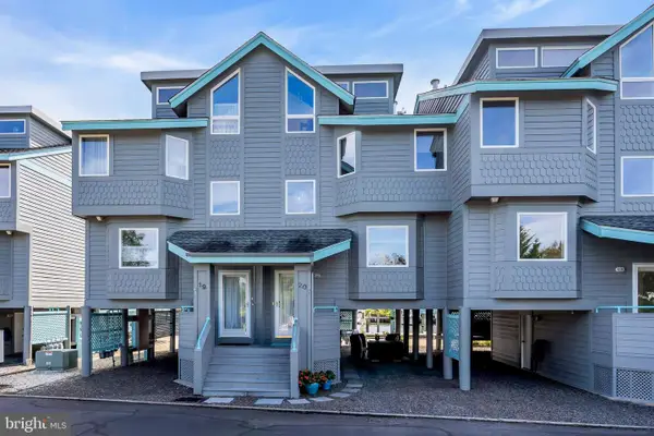 20 Grand Bay Harbor Dr, WARETOWN, NJ 08758