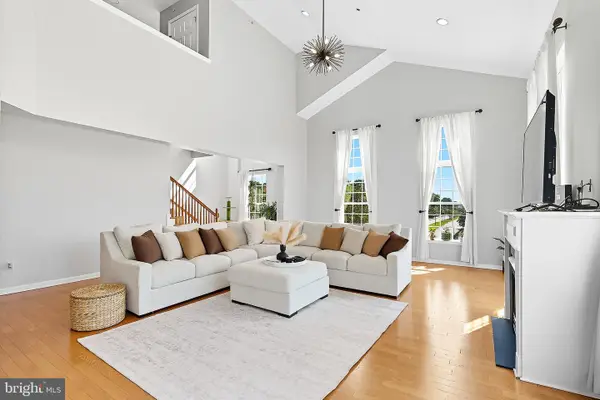 3 Bryce Ln, MANAHAWKIN, NJ 08050