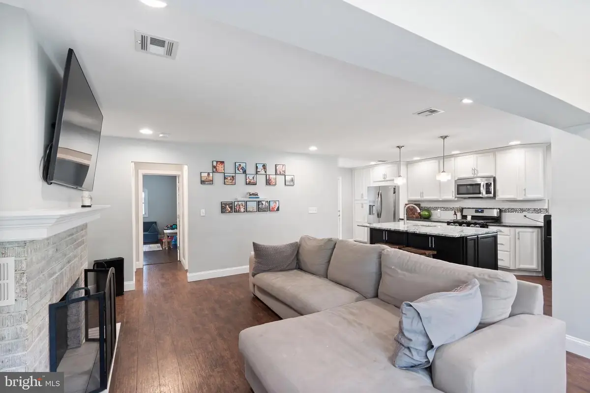 609 Main St, Bayville, NJ 08721 - Image #1