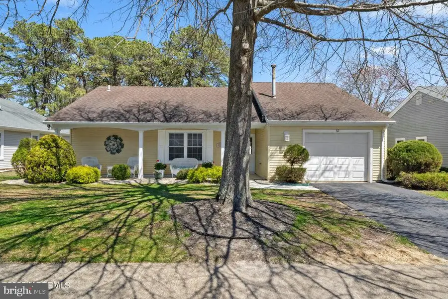 42 Canterbury Dr, Forked River, NJ 08731 - Image #2