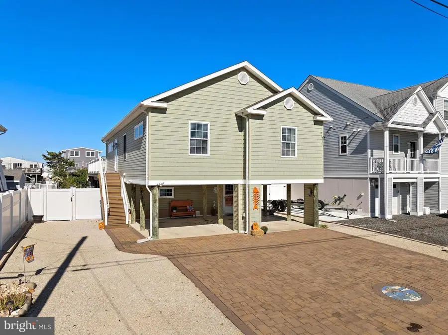 20 W Navasink Dr, Tuckerton, NJ 08087 - Image #2