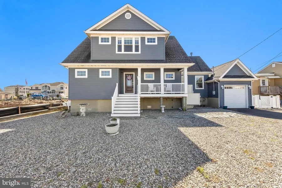 25 Venetian Ct, Toms River, NJ 08753 - Image #2